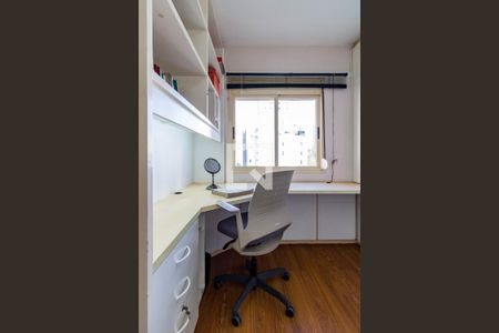 Escritório de apartamento à venda com 3 quartos, 96m² em Vila Suzana, São Paulo