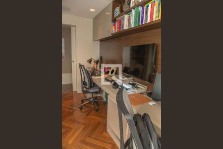 Quarto 1 de apartamento à venda com 4 quartos, 214m² em Chácara Santo Antônio (zona Sul), São Paulo