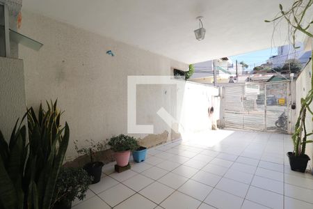 Garagem de casa à venda com 3 quartos, 150m² em Jardim Progresso, Santo André