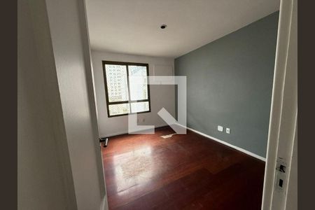 Apartamento à venda com 3 quartos, 140m² em Icaraí, Niterói