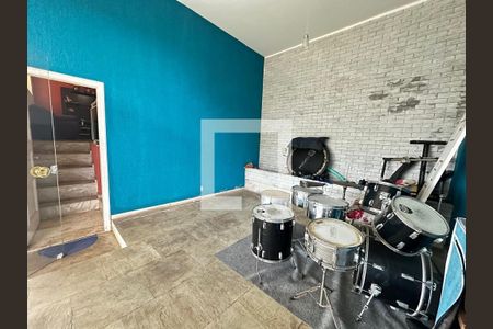 Casa à venda com 3 quartos, 236m² em Itaipu, Niterói