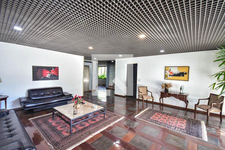 Hall Social de apartamento à venda com 3 quartos, 238m² em Real Parque, São Paulo