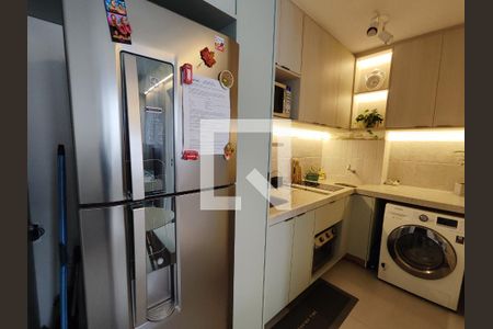 Cozinha de apartamento à venda com 2 quartos, 35m² em Conjunto Residencial José Bonifácio, São Paulo