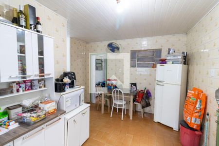 Cozinha de casa à venda com 3 quartos, 110m² em Vila Nova, Porto Alegre