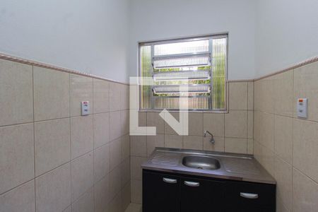 Cozinha e Área de Serviço de casa para alugar com 2 quartos, 91m² em Centro, São Leopoldo