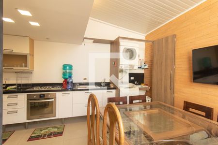 Cozinha e Área de Serviço de casa de condomínio para alugar com 4 quartos, 195m² em Cidade Industrial de Curitiba, Curitiba