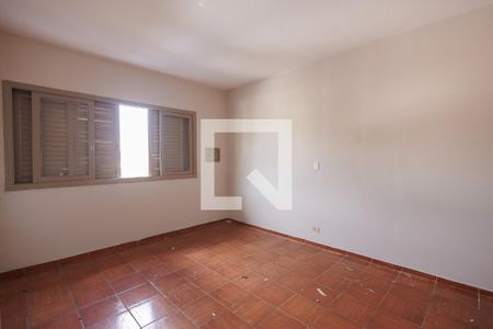 Suíte de casa para alugar com 3 quartos, 240m² em Centro, Taubaté