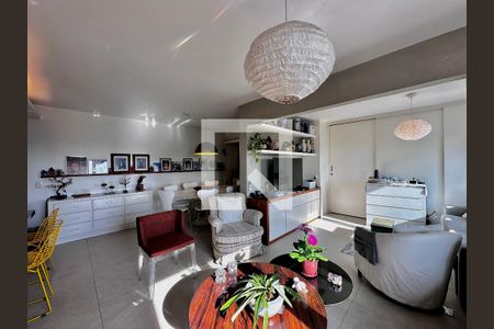 Sala de apartamento à venda com 1 quarto, 132m² em Santo Amaro, São Paulo