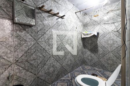 Banheiro de casa à venda com 5 quartos, 233m² em Parque Boturussu, São Paulo