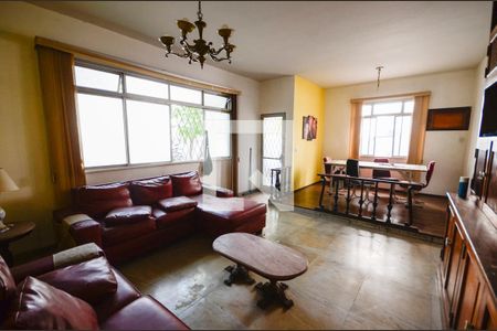 Sala de casa à venda com 4 quartos, 280m² em Vila Isabel, Rio de Janeiro