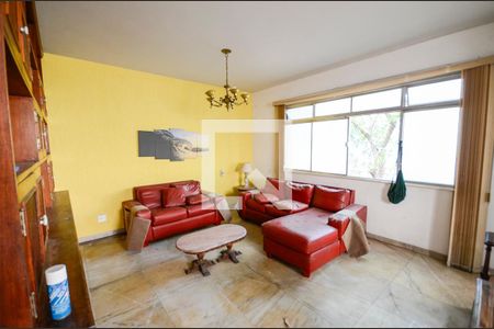 Sala de casa à venda com 4 quartos, 280m² em Vila Isabel, Rio de Janeiro