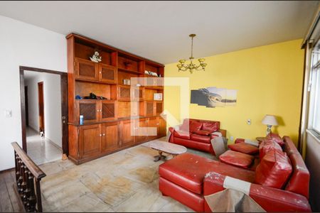 Sala de casa à venda com 4 quartos, 280m² em Vila Isabel, Rio de Janeiro