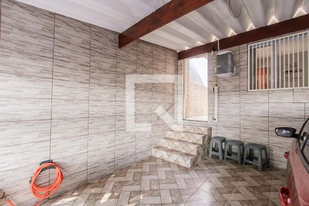 Garagem de casa à venda com 2 quartos, 90m² em Vila Sao Francisco (zona Leste), São Paulo