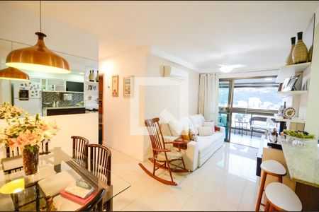 Sala de apartamento à venda com 2 quartos, 68m² em Tijuca, Rio de Janeiro