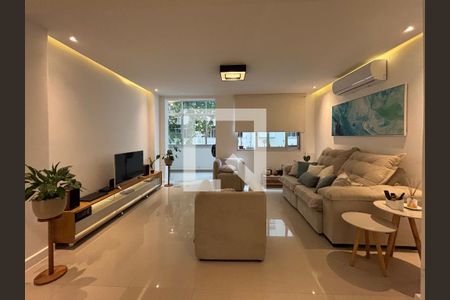 Sala de apartamento à venda com 2 quartos, 120m² em Copacabana, Rio de Janeiro