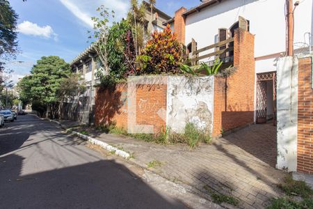 Fachada da casa de casa à venda com 3 quartos, 245m² em Vila Mariana, São Paulo