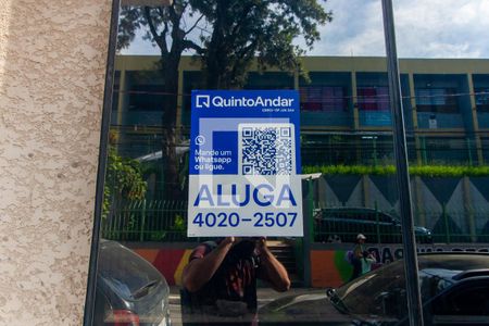 Placa Instalada de apartamento à venda com 2 quartos, 48m² em Vila Zelina, São Paulo