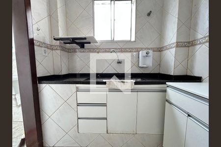 Cozinha e Área de Serviço de apartamento para alugar com 2 quartos, 90m² em Acupe, Salvador