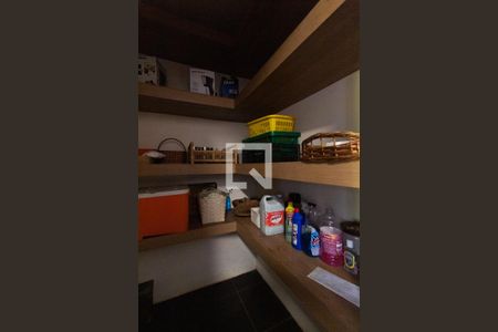 Despensa de casa de condomínio à venda com 4 quartos, 300m² em Joaquim Egídio, Campinas