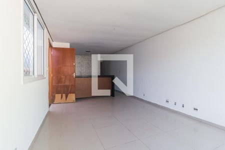 Sala de casa para alugar com 2 quartos, 68m² em Jardim Esperanca, Mogi das Cruzes