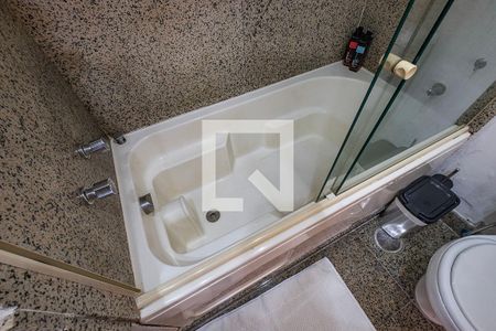 Banheiro de apartamento à venda com 1 quarto, 30m² em Jardim Paulista, São Paulo