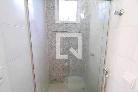 Banheiro Suíte de apartamento para alugar com 2 quartos, 68m² em Segismundo Pereira, Uberlândia