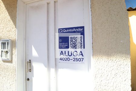 Plaquinha de apartamento para alugar com 2 quartos, 68m² em Segismundo Pereira, Uberlândia