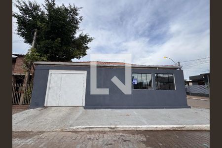 Plaquinha fachada de casa à venda com 2 quartos, 140m² em Santos Dumont, São Leopoldo