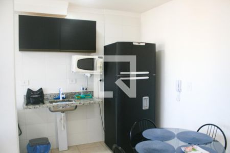Cozinha de apartamento para alugar com 2 quartos, 58m² em Guilhermina, Praia Grande