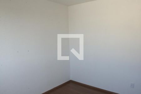 Quarto 2 de apartamento para alugar com 2 quartos, 42m² em Jardim Alvorada, Nova Iguaçu