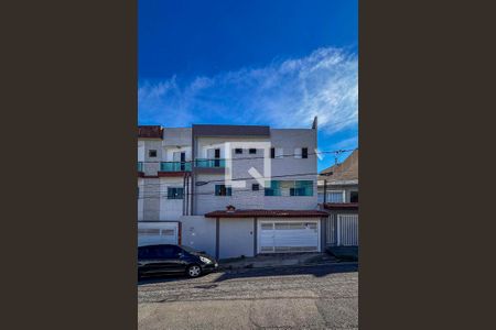 Fachada de casa à venda com 3 quartos, 132m² em Vila Francisco Matarazzo, Santo André