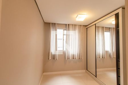 Quarto 2 de apartamento para alugar com 2 quartos, 50m² em Água Verde, Curitiba