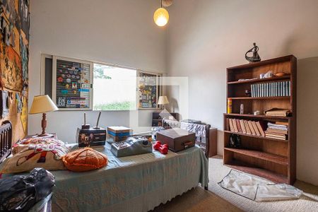 Quarto  de casa à venda com 4 quartos, 380m² em Alto de Pinheiros, São Paulo