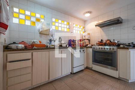 Cozinha de casa à venda com 4 quartos, 380m² em Alto de Pinheiros, São Paulo
