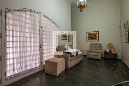 Sala de TV de casa à venda com 4 quartos, 380m² em Alto de Pinheiros, São Paulo