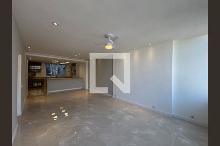 Sala de apartamento à venda com 3 quartos, 130m² em Copacabana, Rio de Janeiro
