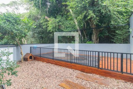 Quintal de casa de condomínio à venda com 3 quartos, 300m² em Vila Nova, Porto Alegre