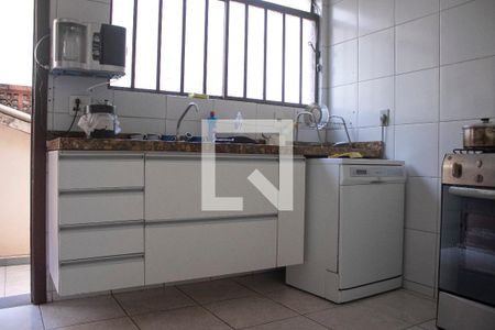 Cozinha de casa à venda com 4 quartos, 300m² em Santo Antônio, Belo Horizonte