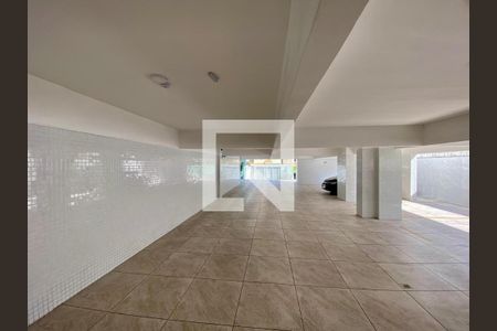 Garagem de apartamento para alugar com 2 quartos, 100m² em Vila Caiçara, Praia Grande