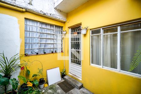 Quintal de casa à venda com 2 quartos, 170m² em Vila Carrão, São Paulo