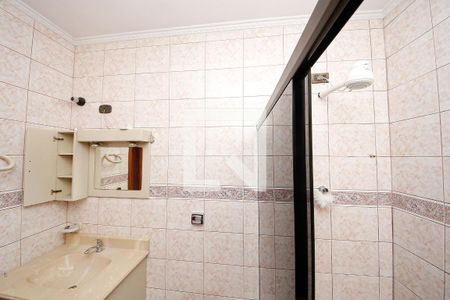 Banheiro de casa à venda com 3 quartos, 332m² em Vila Portuguesa, São Paulo