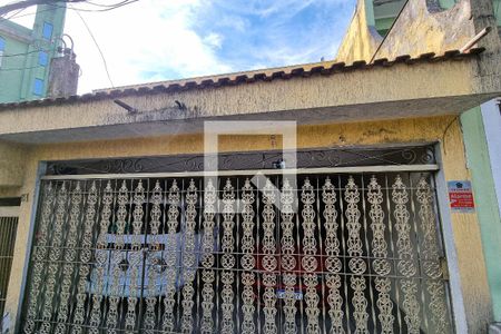 Fachada  de casa à venda com 3 quartos, 332m² em Vila Portuguesa, São Paulo