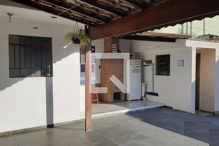 Casa à venda com 2 quartos, 164m² em Vila Guilhermina, São Paulo