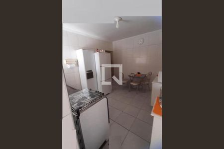 Casa à venda com 2 quartos, 164m² em Vila Guilhermina, São Paulo