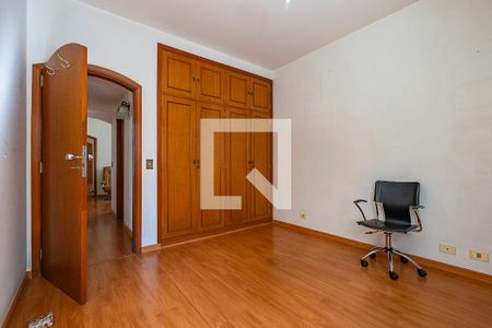 Quarto 1 de apartamento à venda com 3 quartos, 177m² em Jardim Paulista, São Paulo