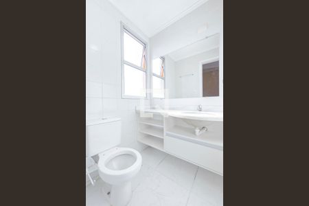 Banheiro da Suíte de apartamento para alugar com 3 quartos, 72m² em Conjunto Residencial Trinta E Um de Marco, São José dos Campos