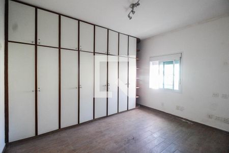 Quarto 2 de casa à venda com 3 quartos, 400m² em Jardim São Paulo, São Paulo