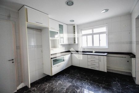 Cozinha de casa à venda com 3 quartos, 400m² em Jardim São Paulo, São Paulo