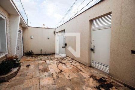 Garagem de casa à venda com 3 quartos, 400m² em Jardim São Paulo, São Paulo