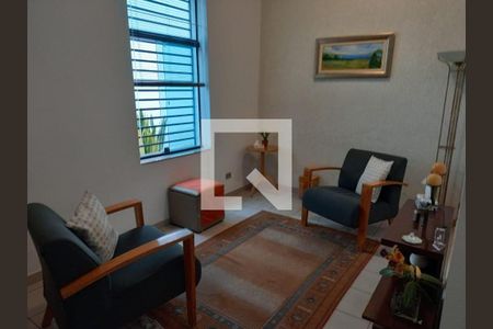 Casa à venda com 7 quartos, 300m² em Vila Mariana, São Paulo